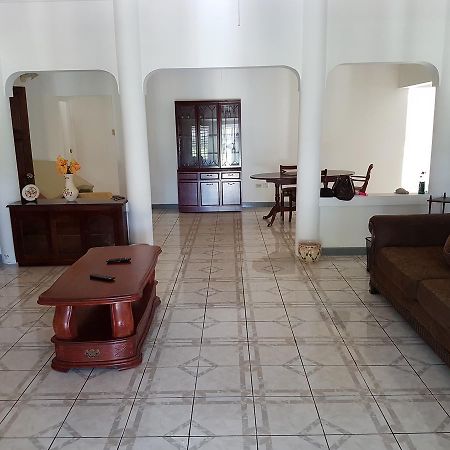 אוצ'ו ריוס Jus4U-1 The Home Away From Home Villa מראה חיצוני תמונה