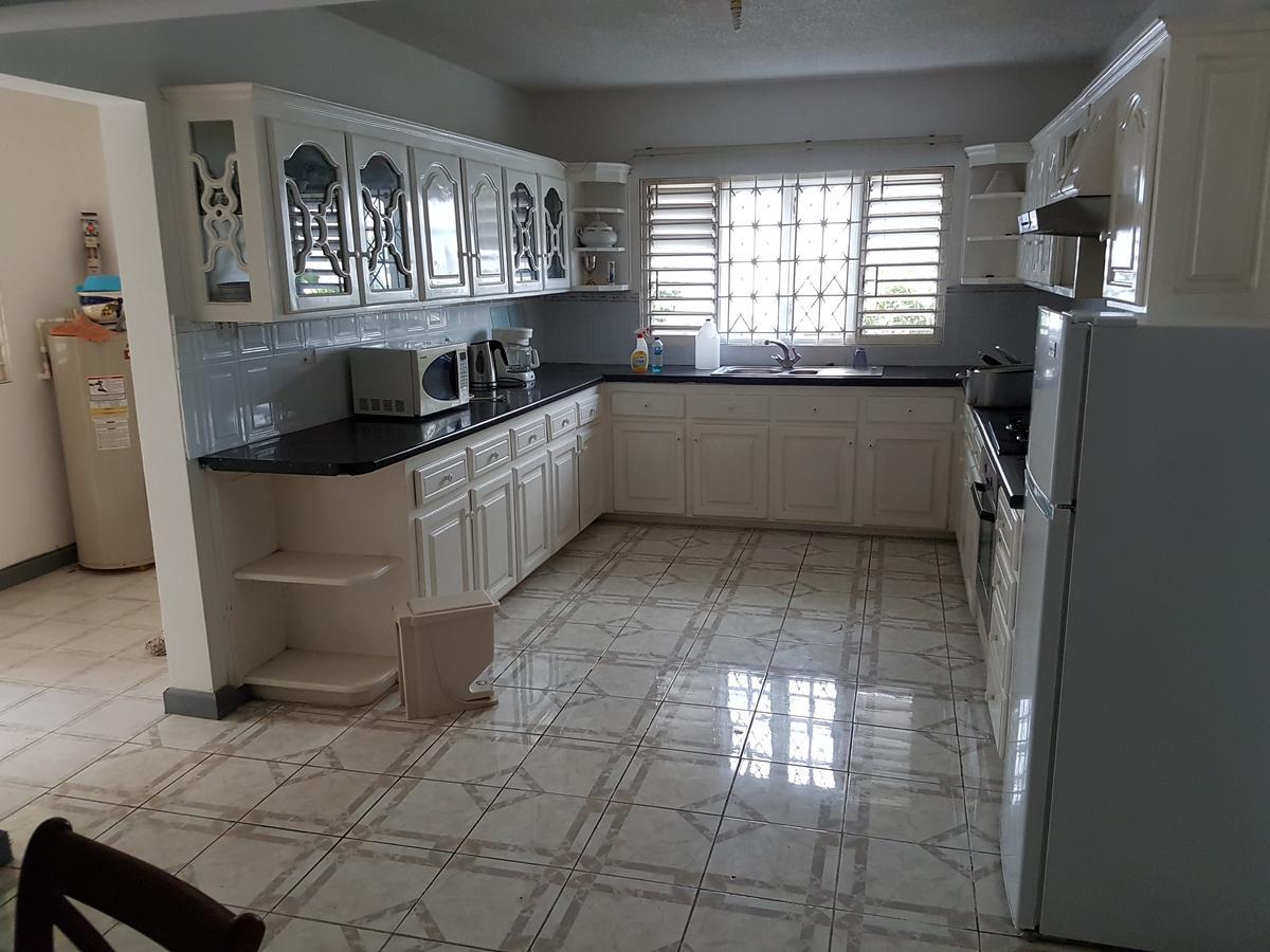 אוצ'ו ריוס Jus4U-1 The Home Away From Home Villa מראה חיצוני תמונה